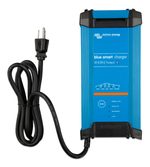 Blue Smart IP22 Charger 12/30 230V